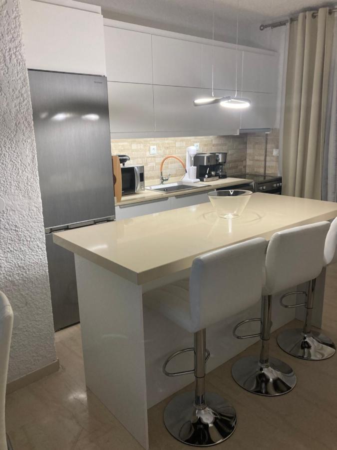 Apartman Perea Περαία Εξωτερικό φωτογραφία