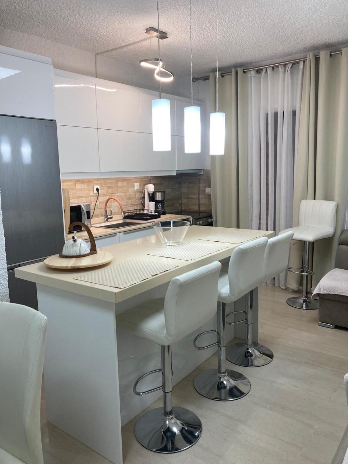 Apartman Perea Περαία Εξωτερικό φωτογραφία